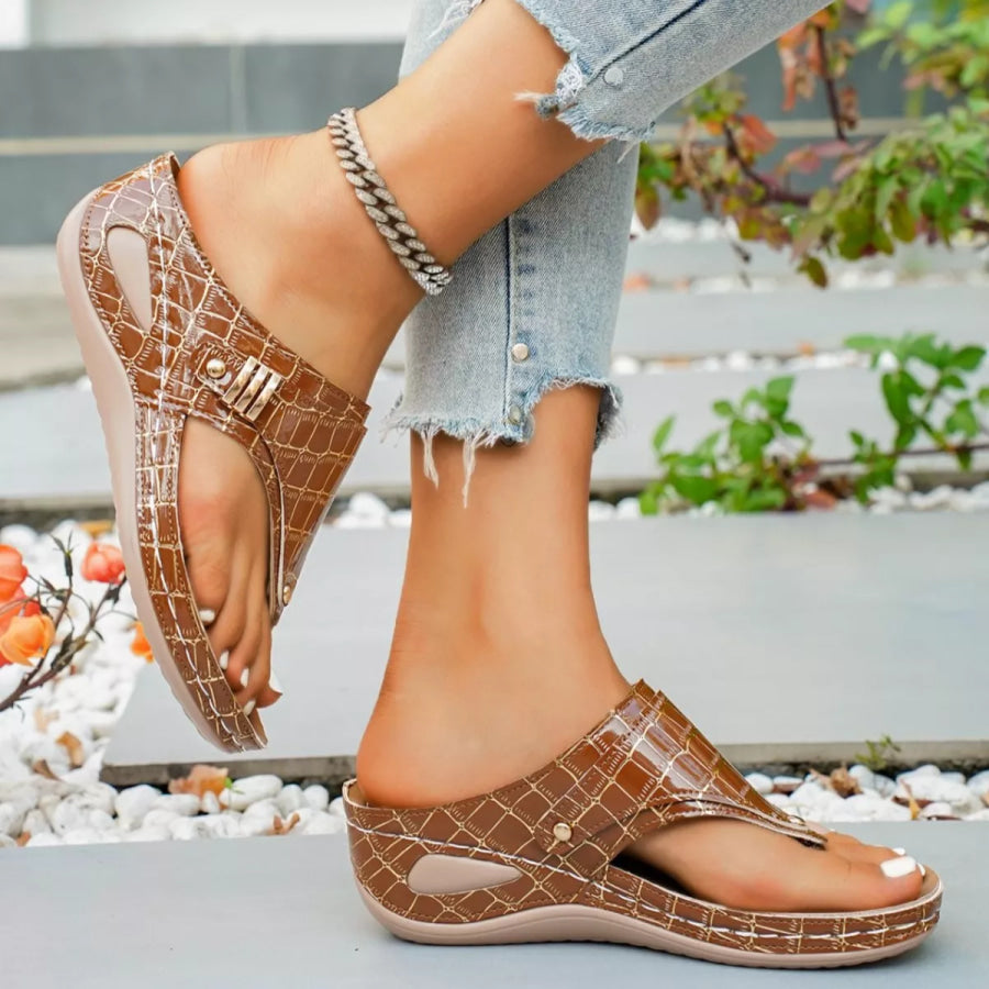 Toe Post Wedge Sandals Apparel and Accessories