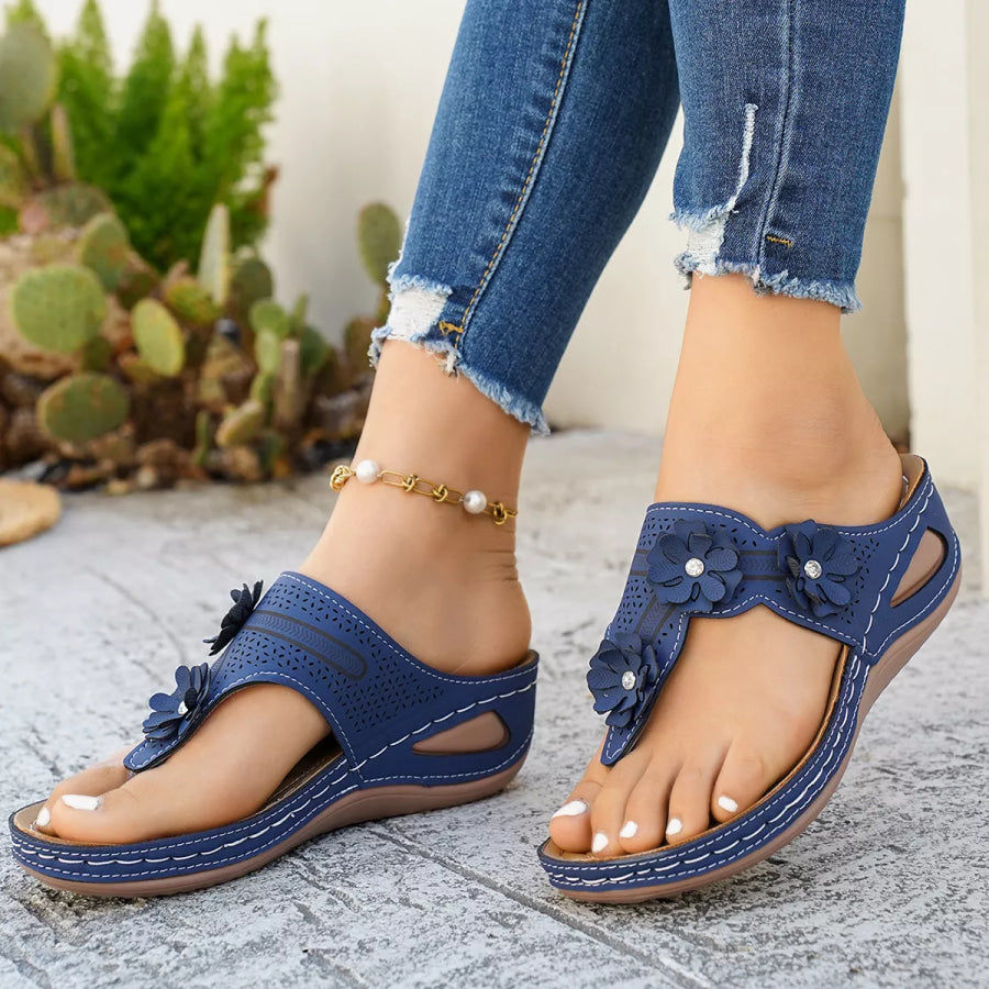 Toe Post Wedge Sandals Apparel and Accessories