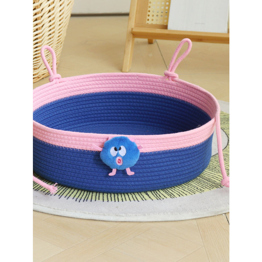 Two-Tone Woven Pet Nest Apparel and Accessories