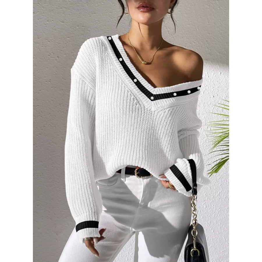 V-Neck Contrast Trim Sweater with Pearl Decor Apparel and Accessories