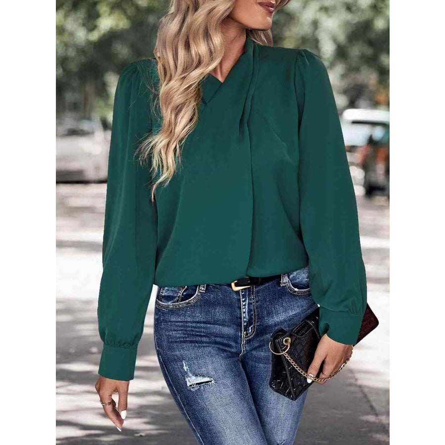 V-Neck Cutout Long Sleeve Blouse Green / S