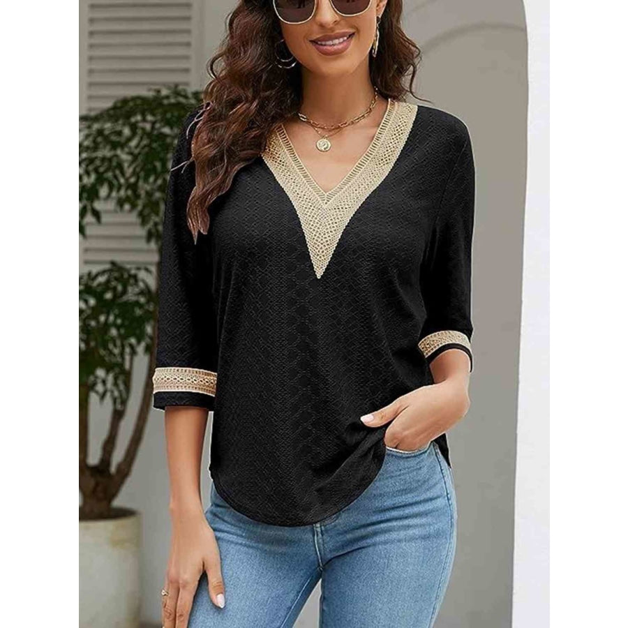 V-Neck Eyelet Blouse Black / S