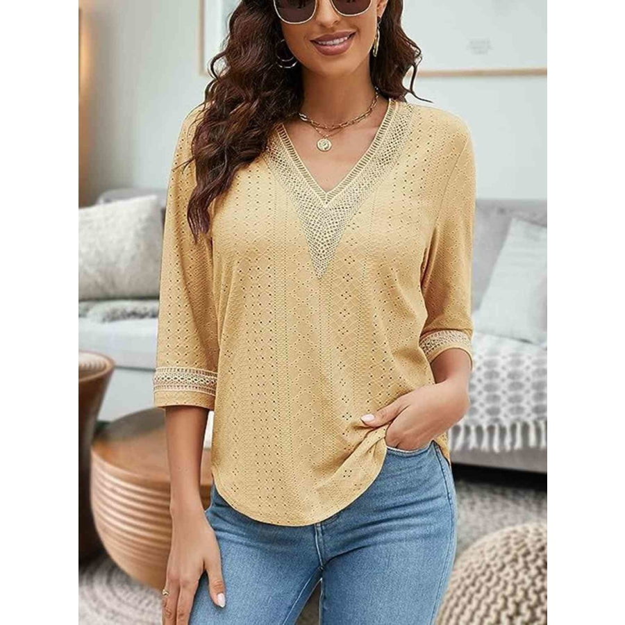 V-Neck Eyelet Blouse Pastel Yellow / S