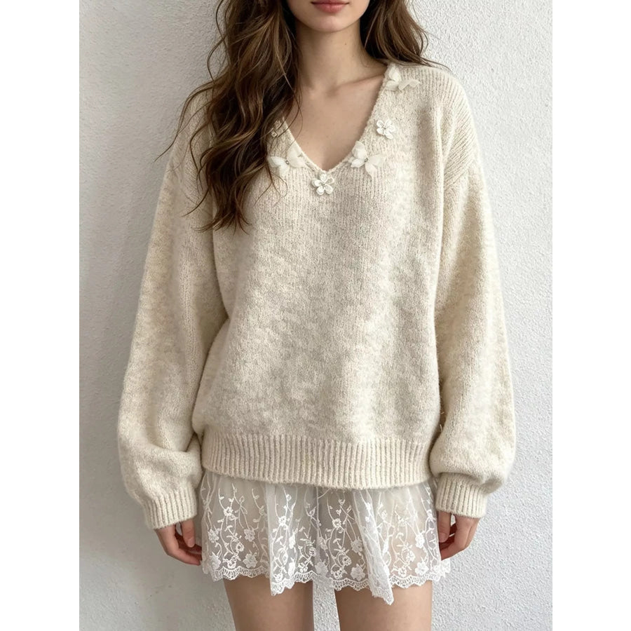 V-Neck Floral Applique Lace Hem Sweater Apparel and Accessories