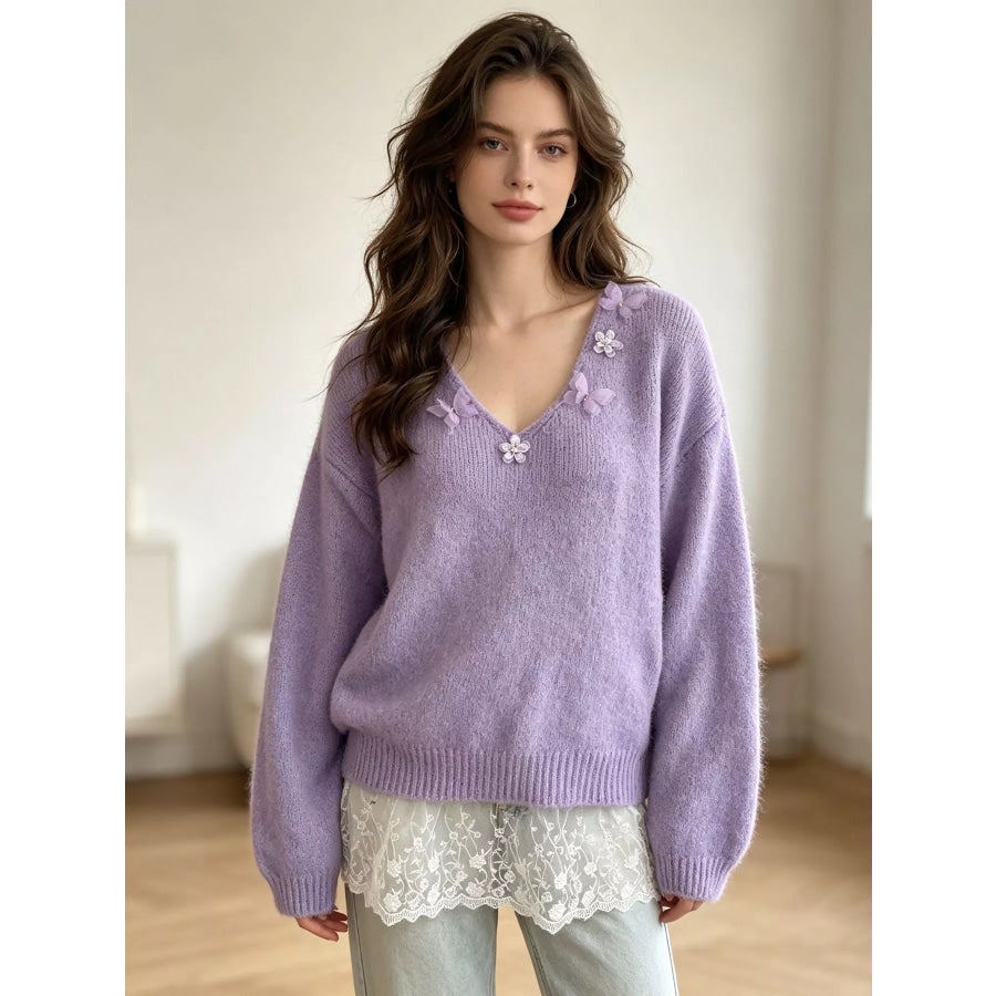 V-Neck Floral Applique Lace Hem Sweater Apparel and Accessories
