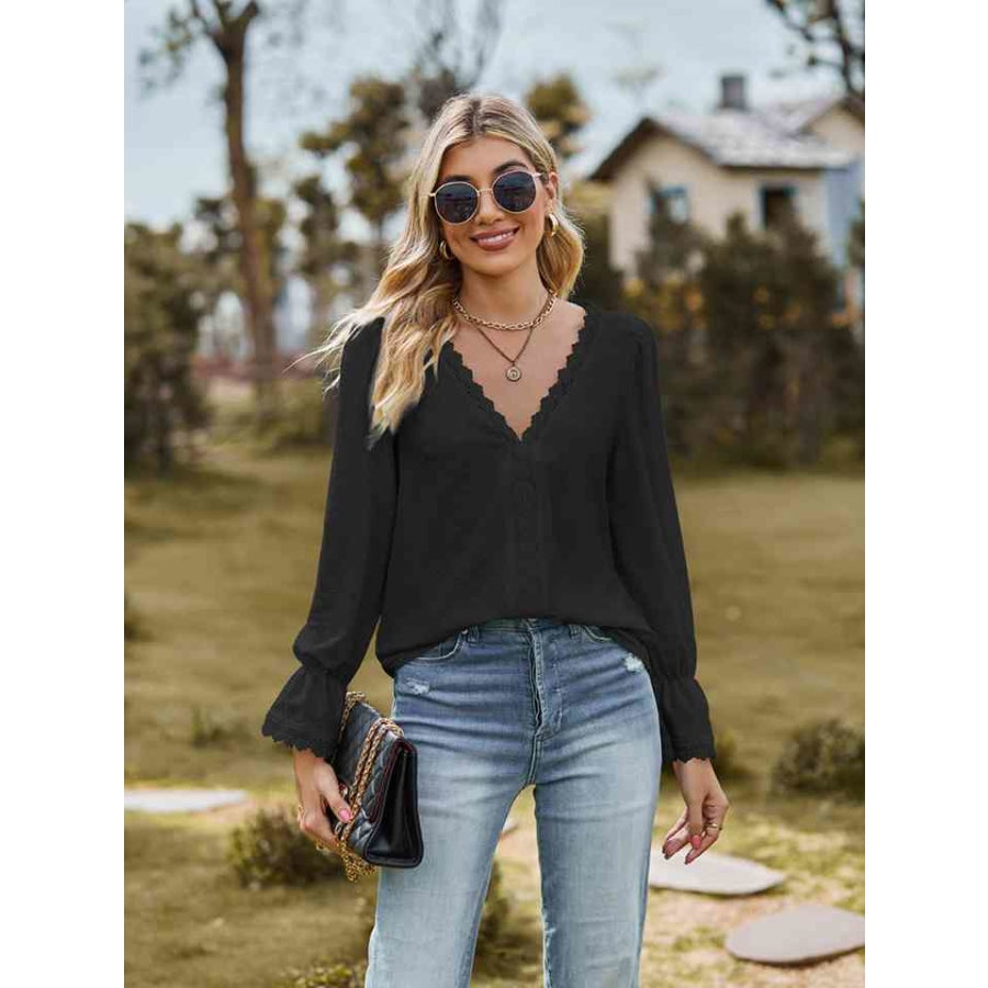 V-Neck Flounce Sleeve Blouse Black / S