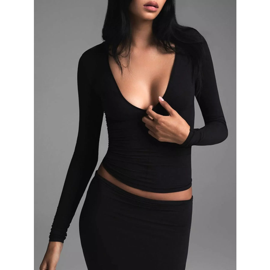 V-Neck Long Sleeve Crop T-Shirt Black / S Apparel and Accessories