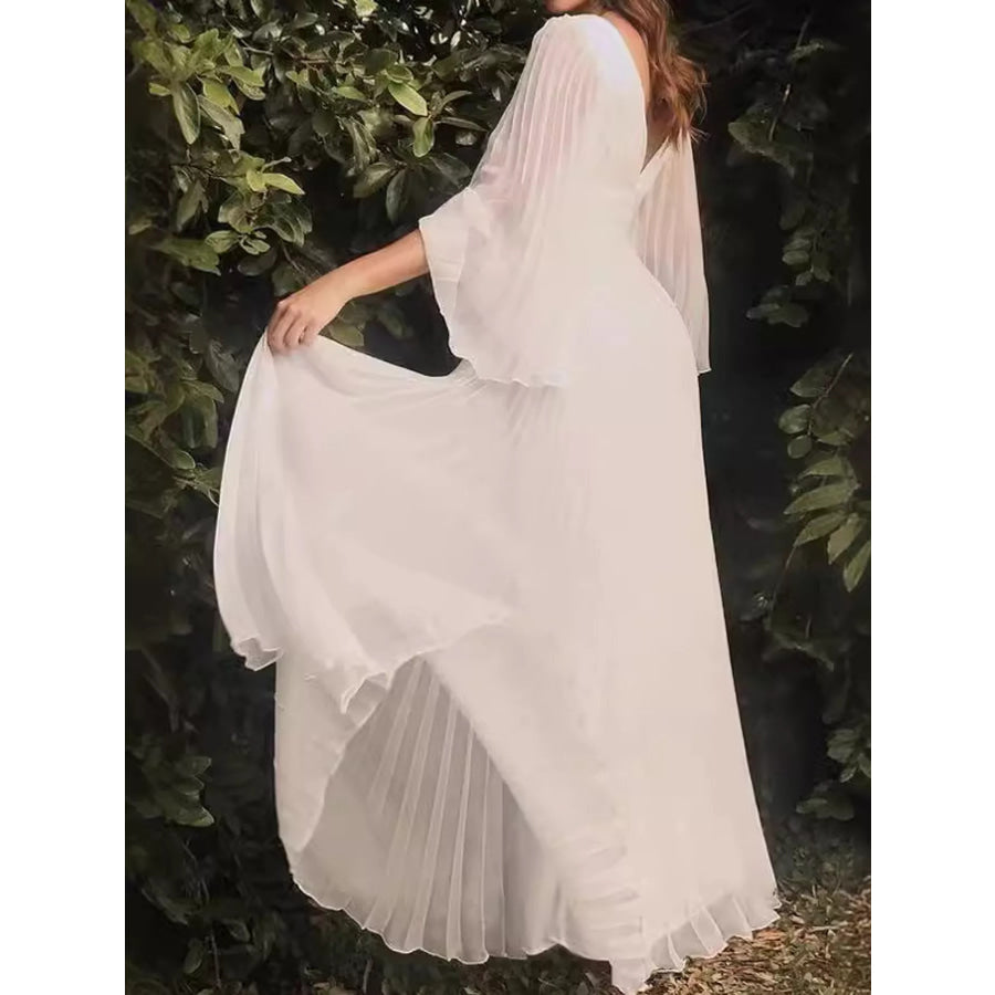 V-Neck Pleated Maxi Dress Apparel and Accessories