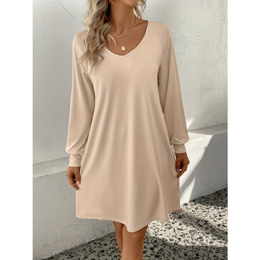 V-Neck Raglan Sleeve Knee Length Dress Apparel and Accessories