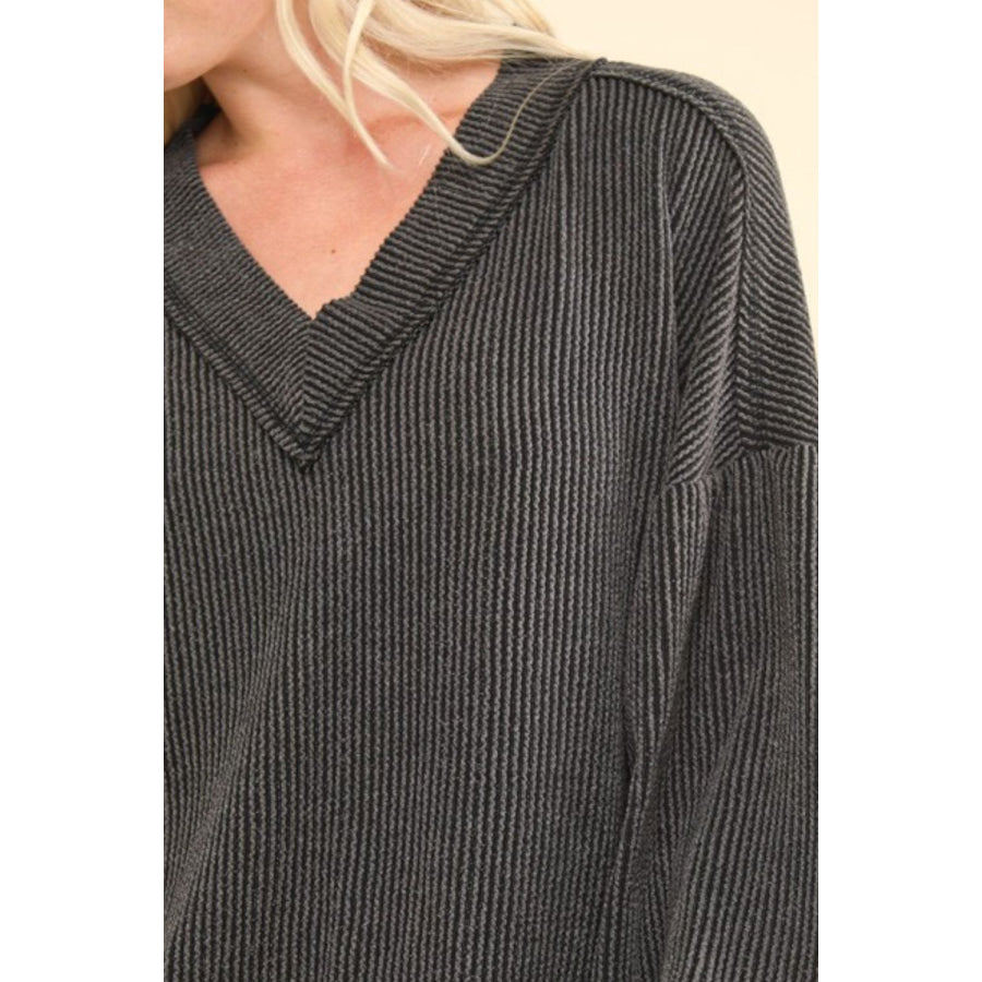 VERY J Two Tone Ribbed V-Neck Exposed Seam Top Apparel and Accessories