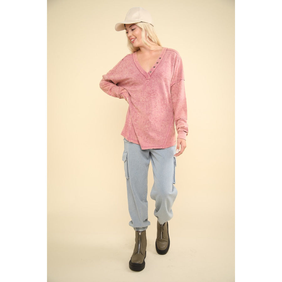 VERY J Washed V-Neck Exposed Seam Knit Top Apparel and Accessories