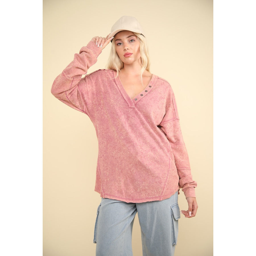 VERY J Washed V-Neck Exposed Seam Knit Top Mauve / S Apparel and Accessories