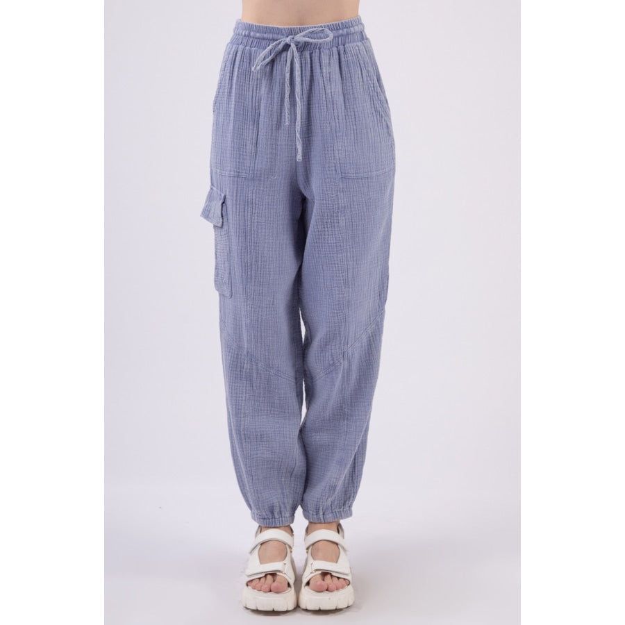 VERY J Washed Woven Crinkle Gauze Drawstring Cargo Pants Denim / S Apparel and Accessories