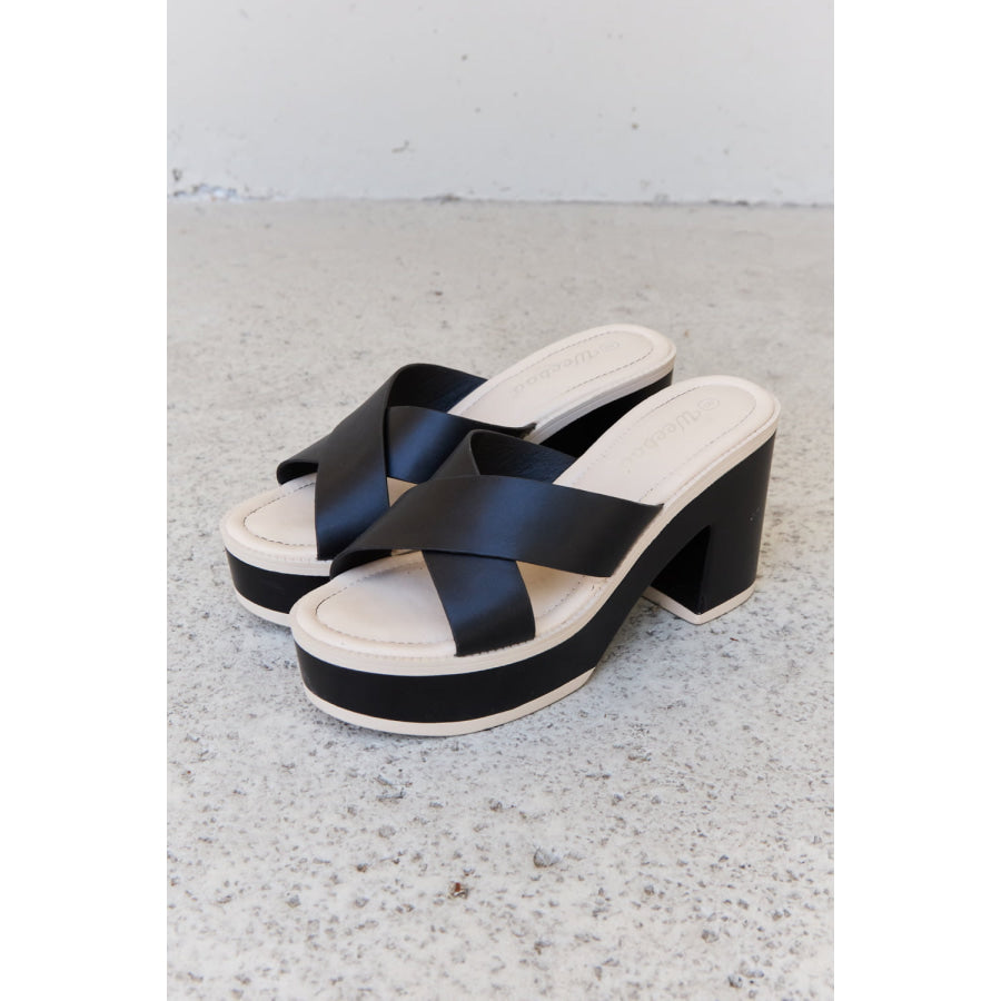 Weeboo Cherish The Moments Contrast Platform Sandals in Black footwear