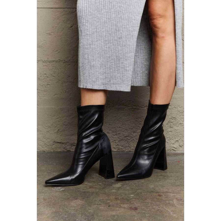 Weeboo Stacy Block Heel Sock Boots Black / 6.5