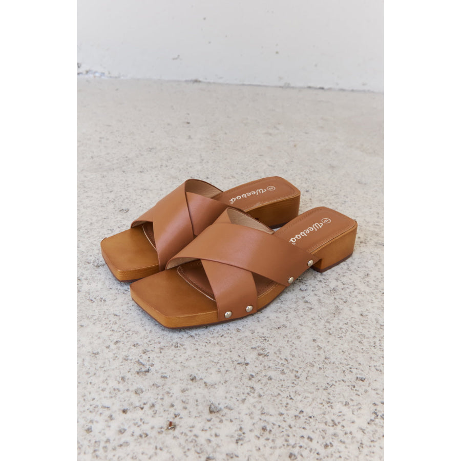 Weeboo Step Into Summer Criss Cross Wooden Clog Mule in Brown footwear