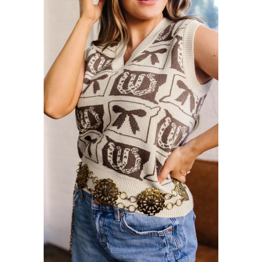 Western Horseshoe Bow Pattern Button Front Sleeveless Knit Sweater Apparel and Accessories