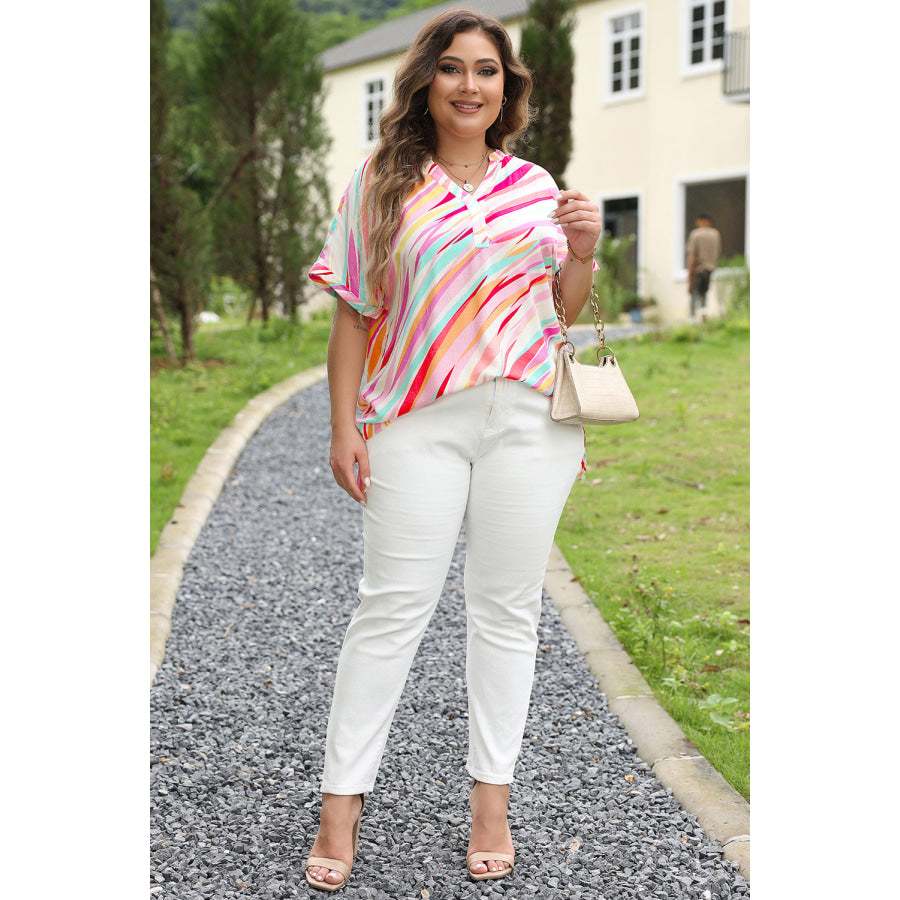 White Abstract Print Short Sleeve Notched Neck Plus Size Top Plus Size/Plus Size Tops/Plus Size Blouses &amp; Shirts