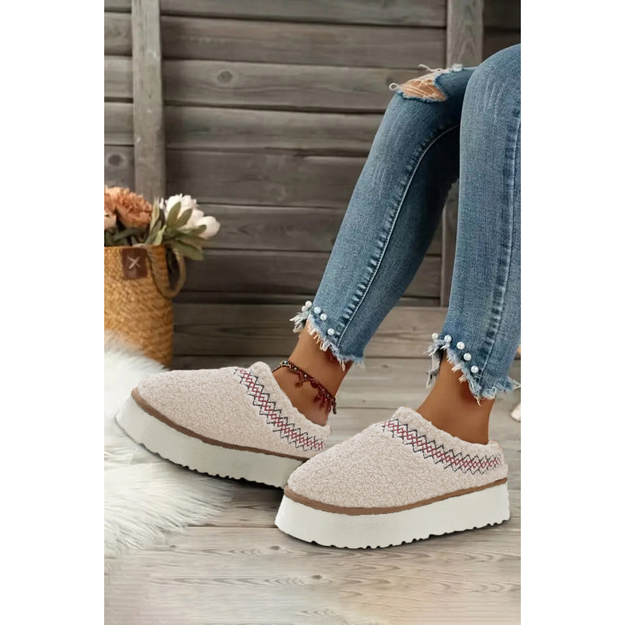 White Embroidered Sherpa Plush Thick Sole Winter Slippers Shoes & Bags/Slippers