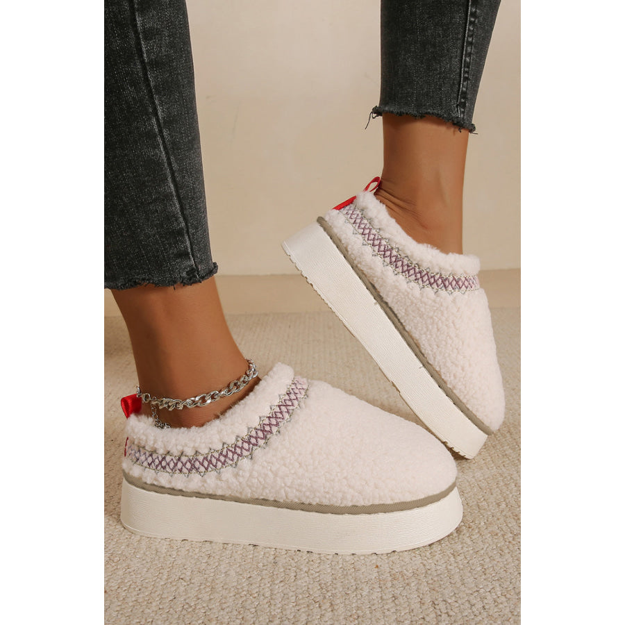 White Embroidered Sherpa Plush Thick Sole Winter Slippers Shoes &amp; Bags/Slippers