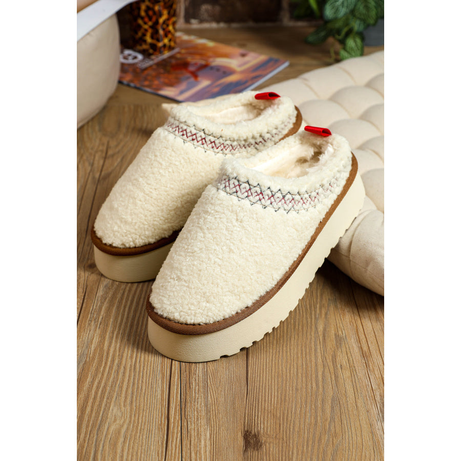 White Embroidered Sherpa Plush Thick Sole Winter Slippers Shoes &amp; Bags/Slippers