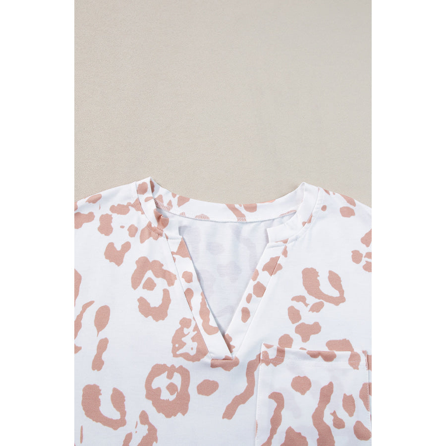 White Plus Size Leopard Print V Neck Short Sleeve Top Plus Size/Plus Size Tops/Plus Size Tops &amp; Tees