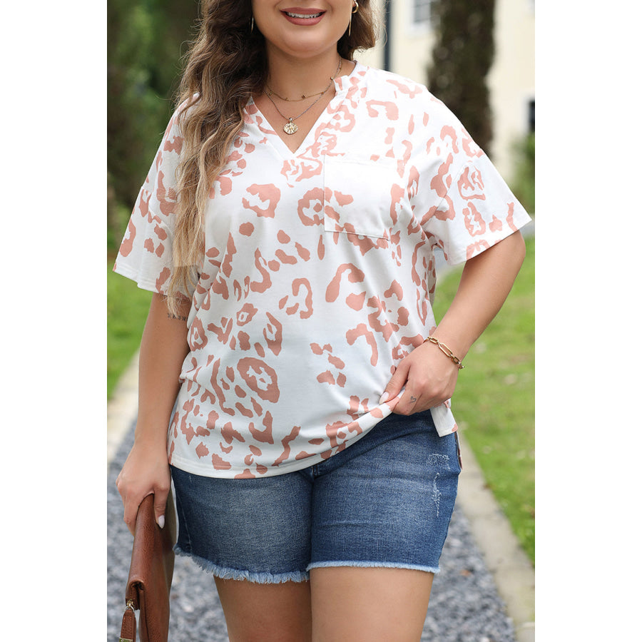 White Plus Size Leopard Print V Neck Short Sleeve Top Plus Size/Plus Size Tops/Plus Size Tops &amp; Tees