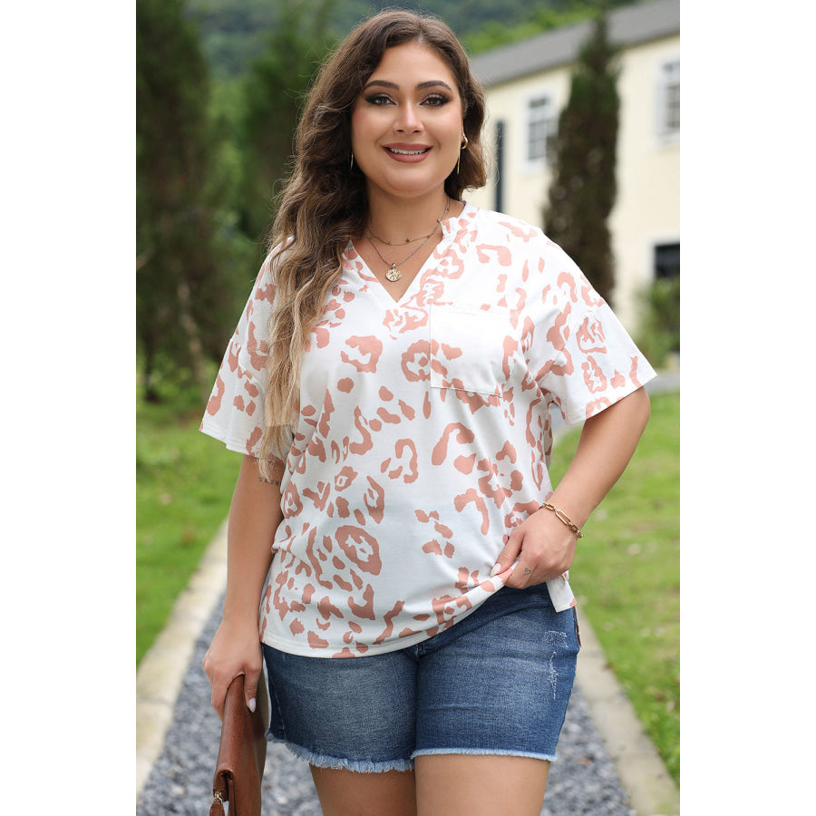 White Plus Size Leopard Print V Neck Short Sleeve Top Plus Size/Plus Size Tops/Plus Size Tops &amp; Tees