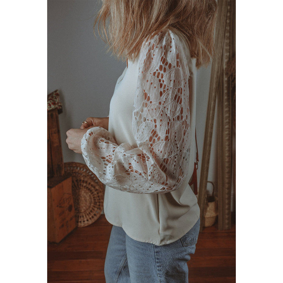 White Scalloped V Neckline Lace Hollowed Lantern Sleeve Blouse Tops/Blouses & Shirts