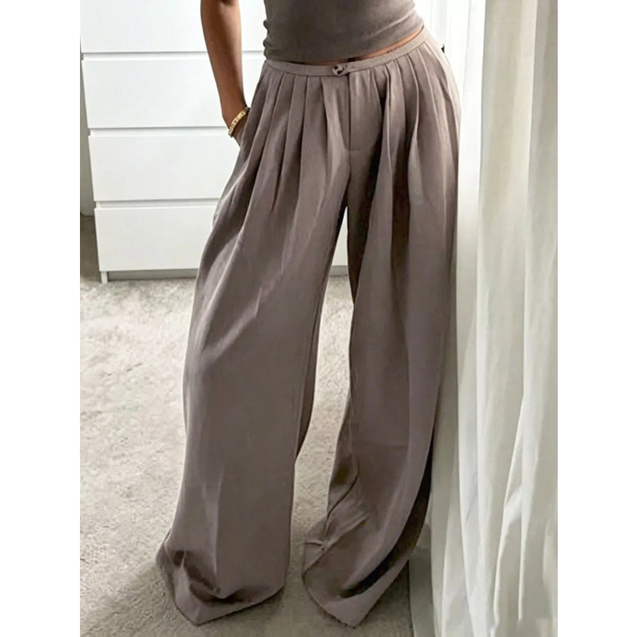 Wide-Leg Pleated Pants Apparel and Accessories