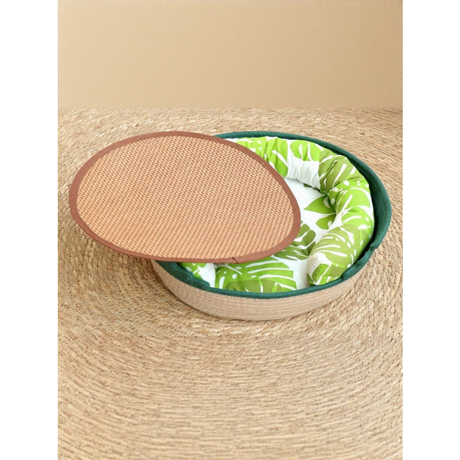 Woven Pet Nest Nest + Green Mat (4 pcs) / S Apparel and Accessories