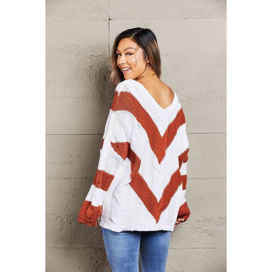 Woven Right Chevron Cable-Knit V-Neck Tunic Sweater Brown / S