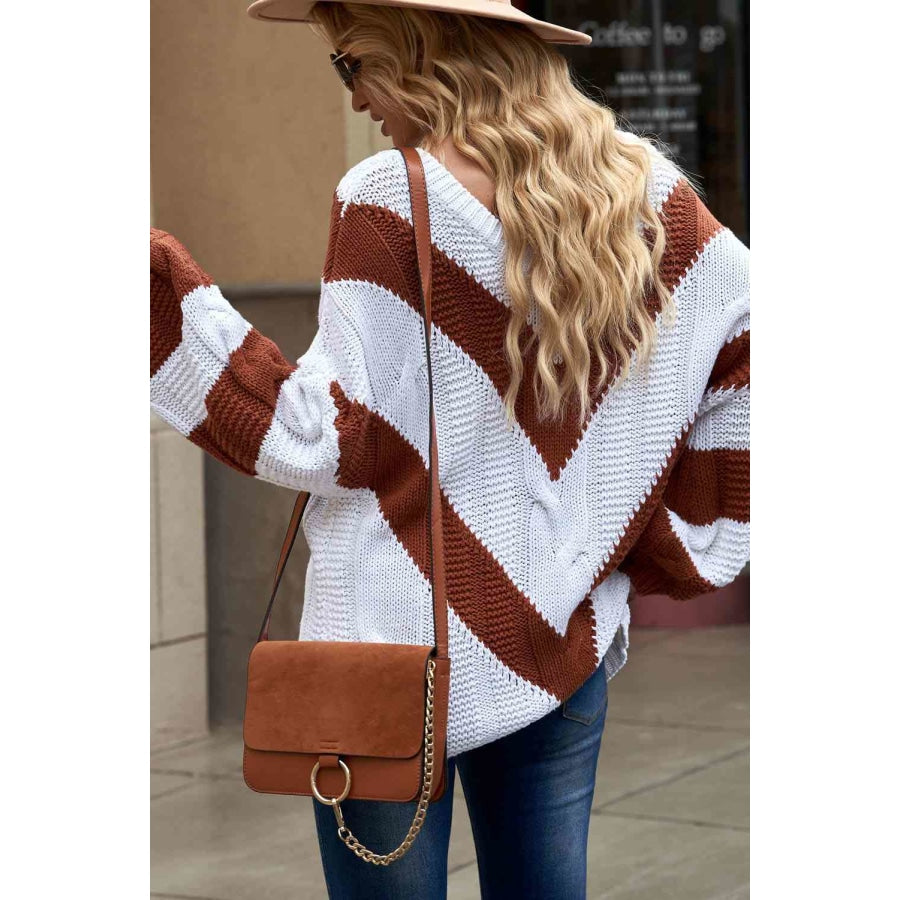 Woven Right Chevron Cable-Knit V-Neck Tunic Sweater