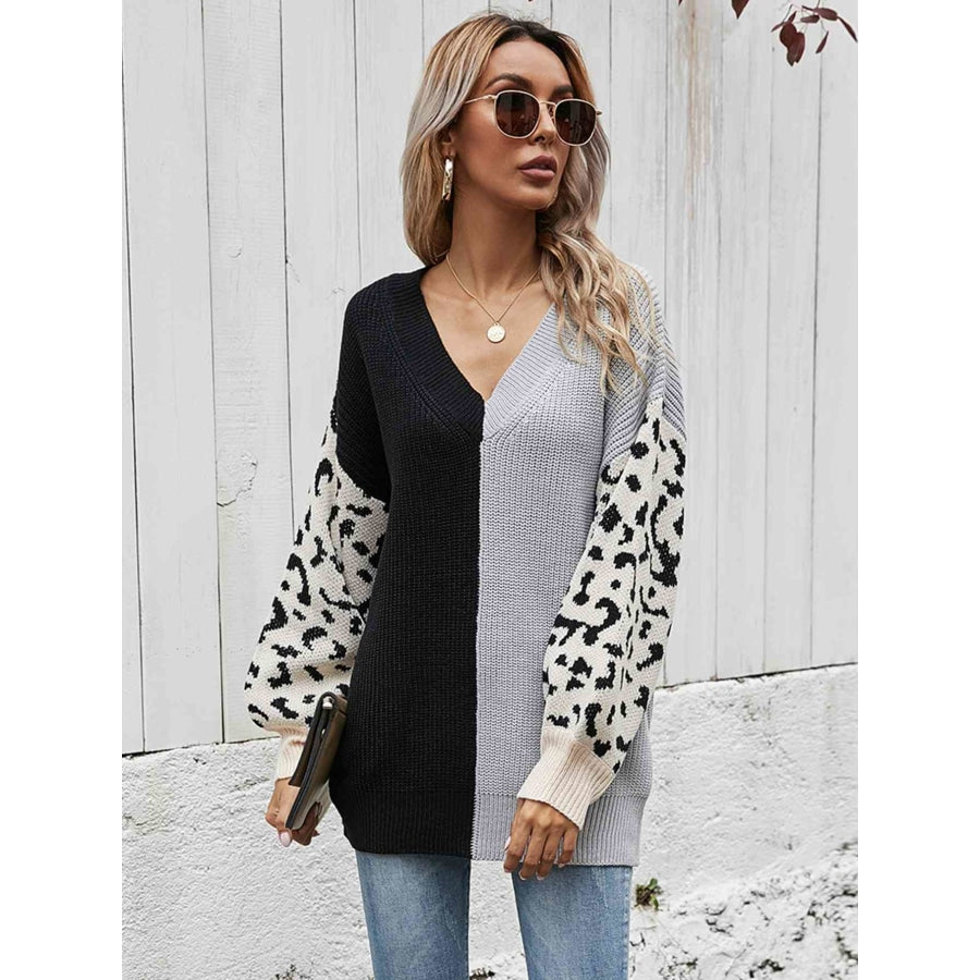 Woven Right Leopard Color Block V-Neck Tunic Pullover Sweater Black/Gray / S