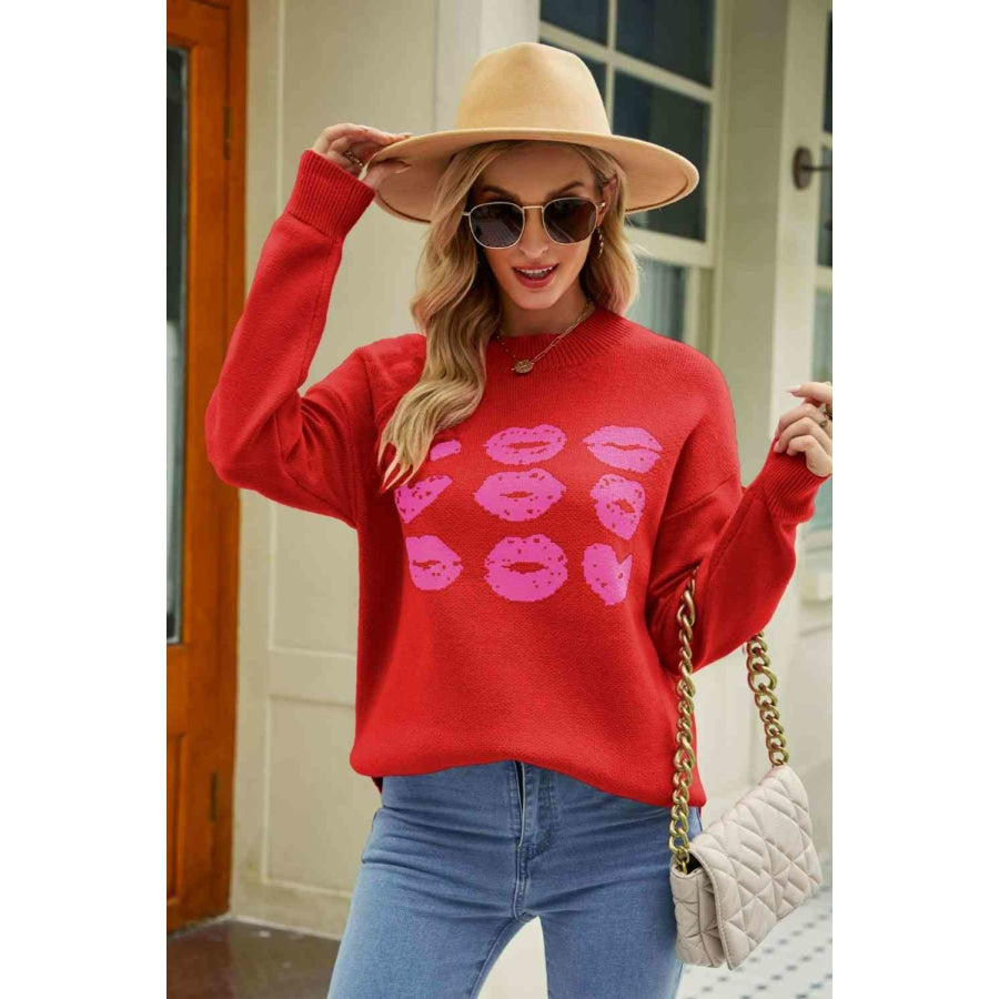Woven Right Lip Graphic Slit Dropped Shoulder Sweater Red / S