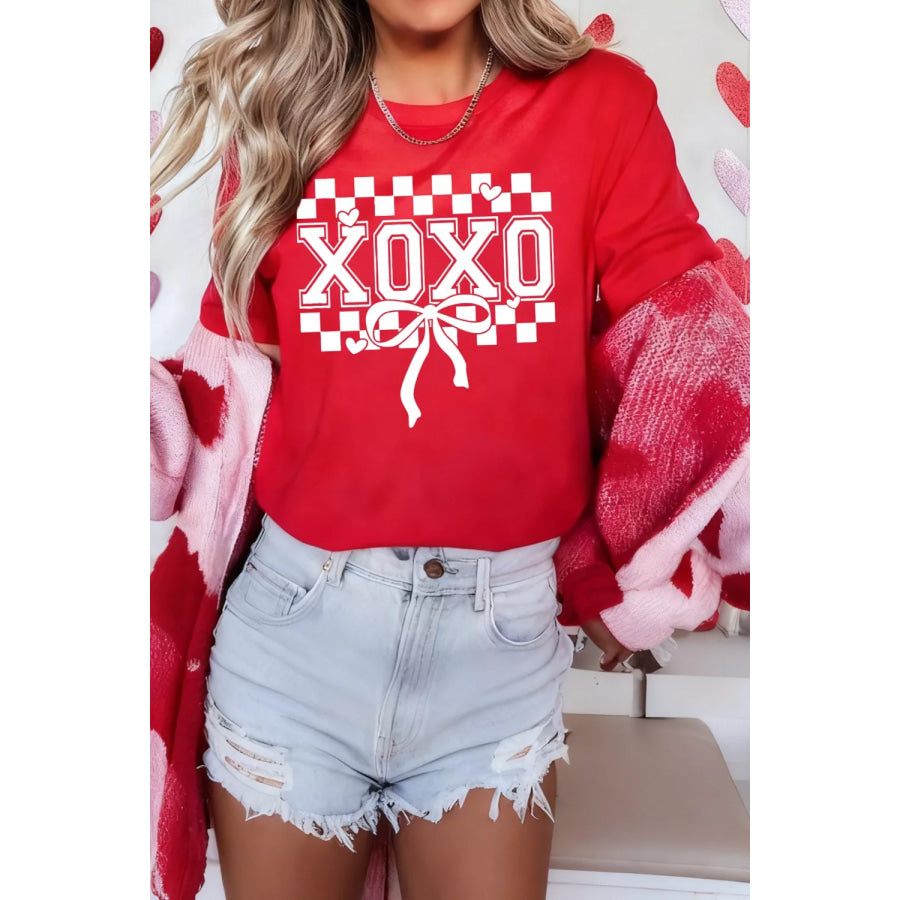 XOXO Checkered Ribbon Bow Print Valentines Day T Shirt Apparel and Accessories