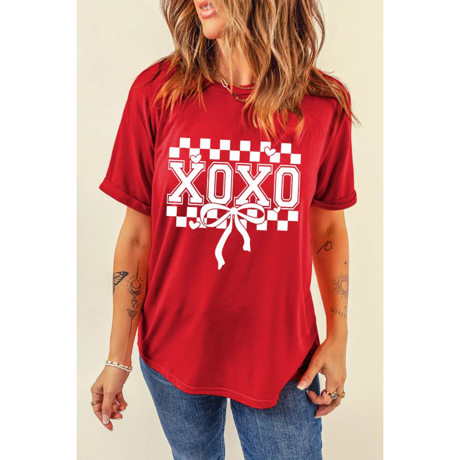 XOXO Checkered Ribbon Bow Print Valentines Day T Shirt Apparel and Accessories