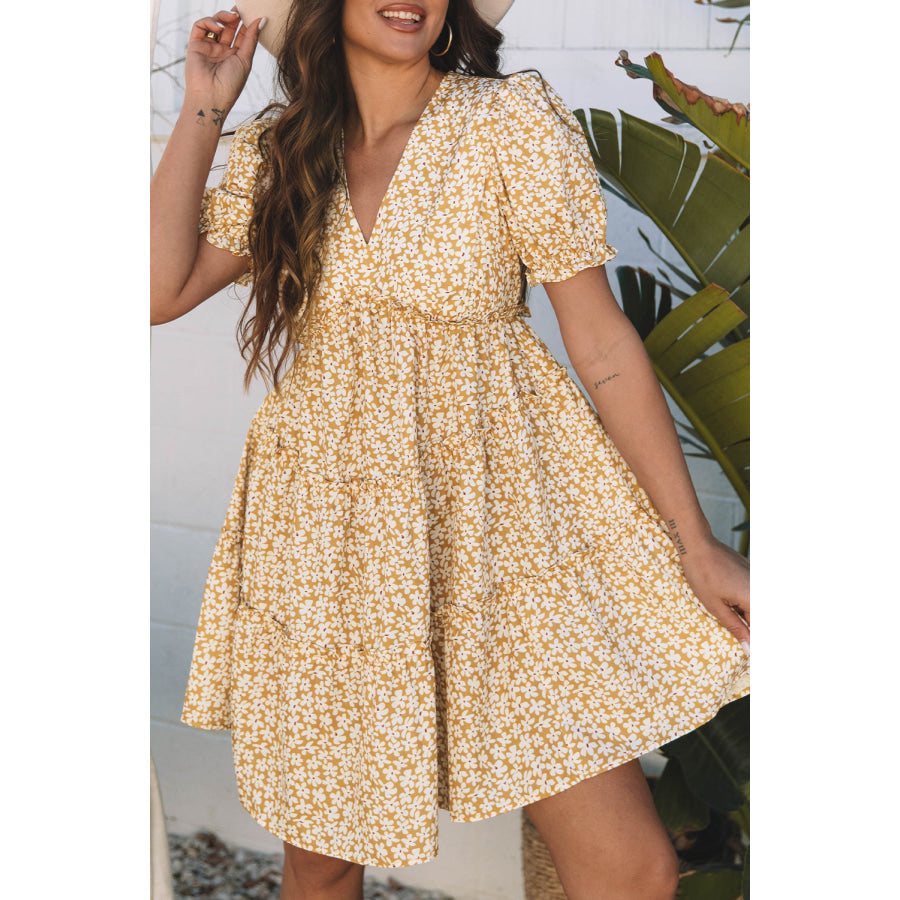 Yellow Floral Short Sleeve V Neck Frilly Tiered Mini Dress Dresses/Floral Dresses