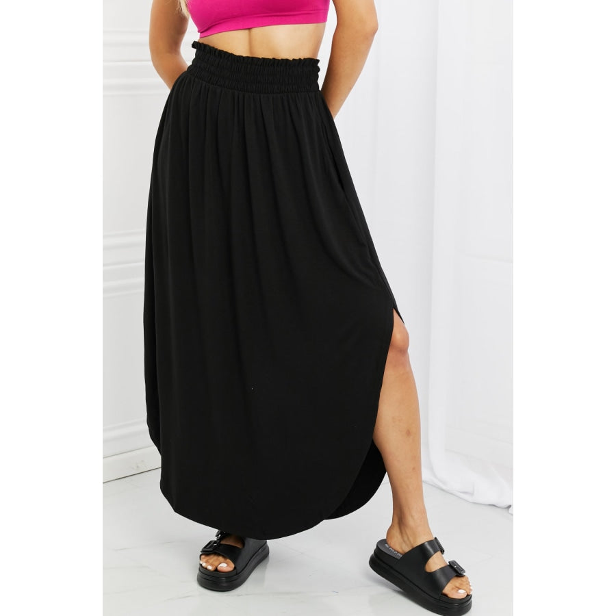 Zenana It’s My Time Full Size Side Scoop Scrunch Skirt in Black
