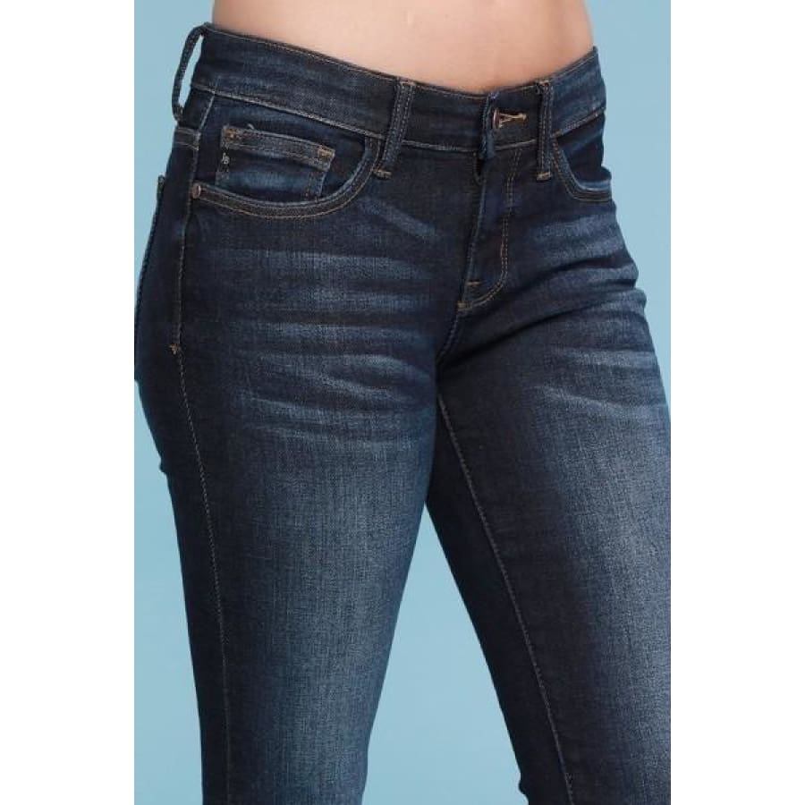 Judy Blue Fitted Denim Jeans - Midrise Denim Jeans