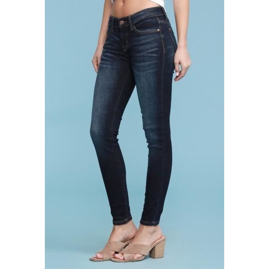 Judy Blue Fitted Denim Jeans - Midrise Denim Jeans