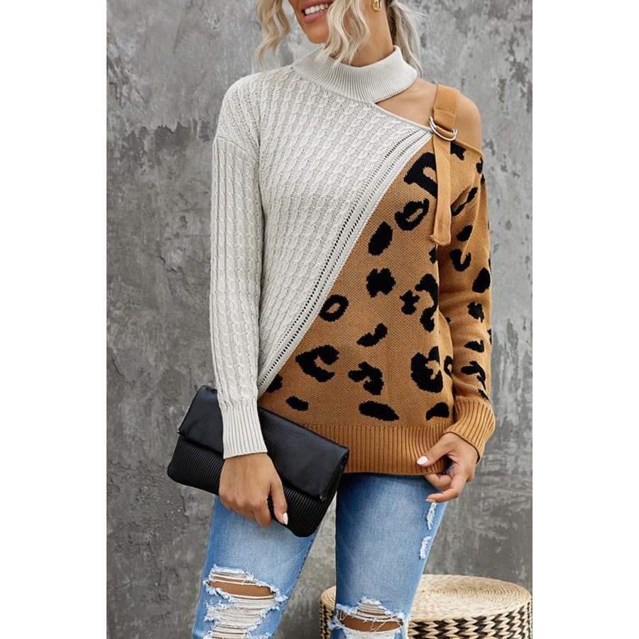 Leopard Color Block Turtleneck Sweater White / XL