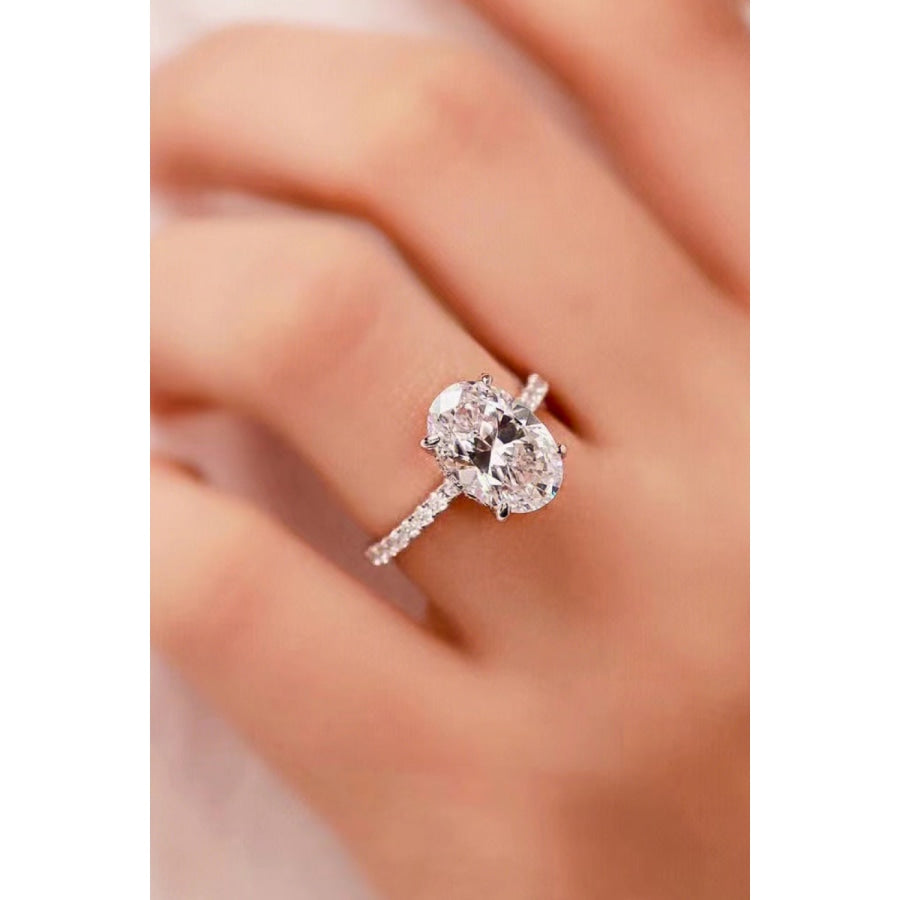 2 carat outlet moissanite stone